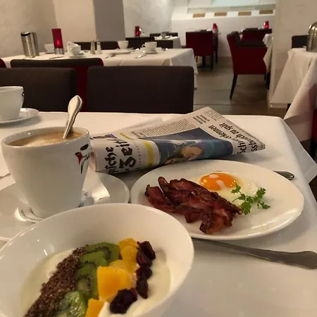 Lippischer Hof Hotel 3*