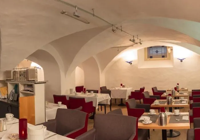 Hotel Lippischer Hof 3*